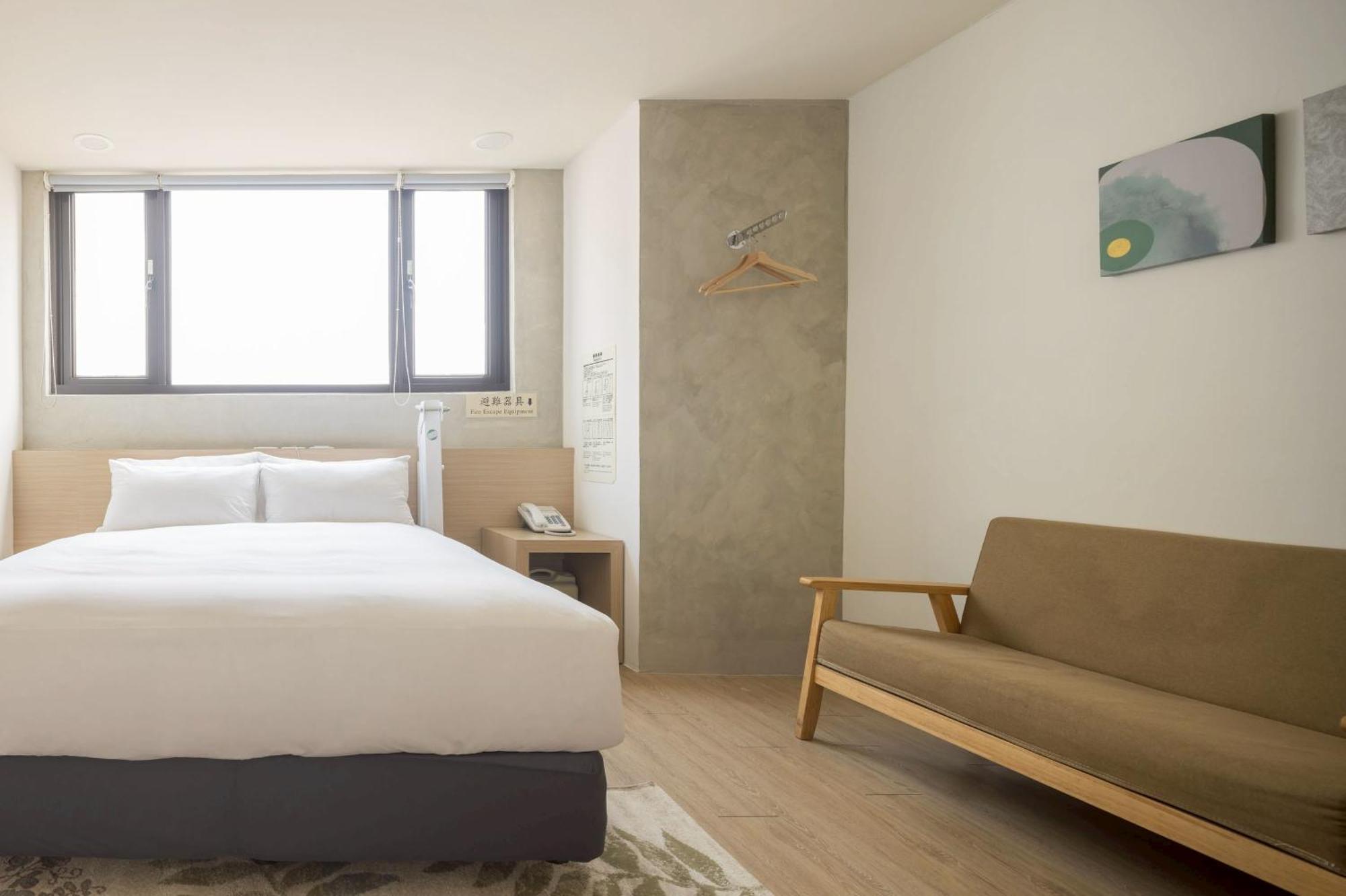 P Inn Tainan Eksteriør billede