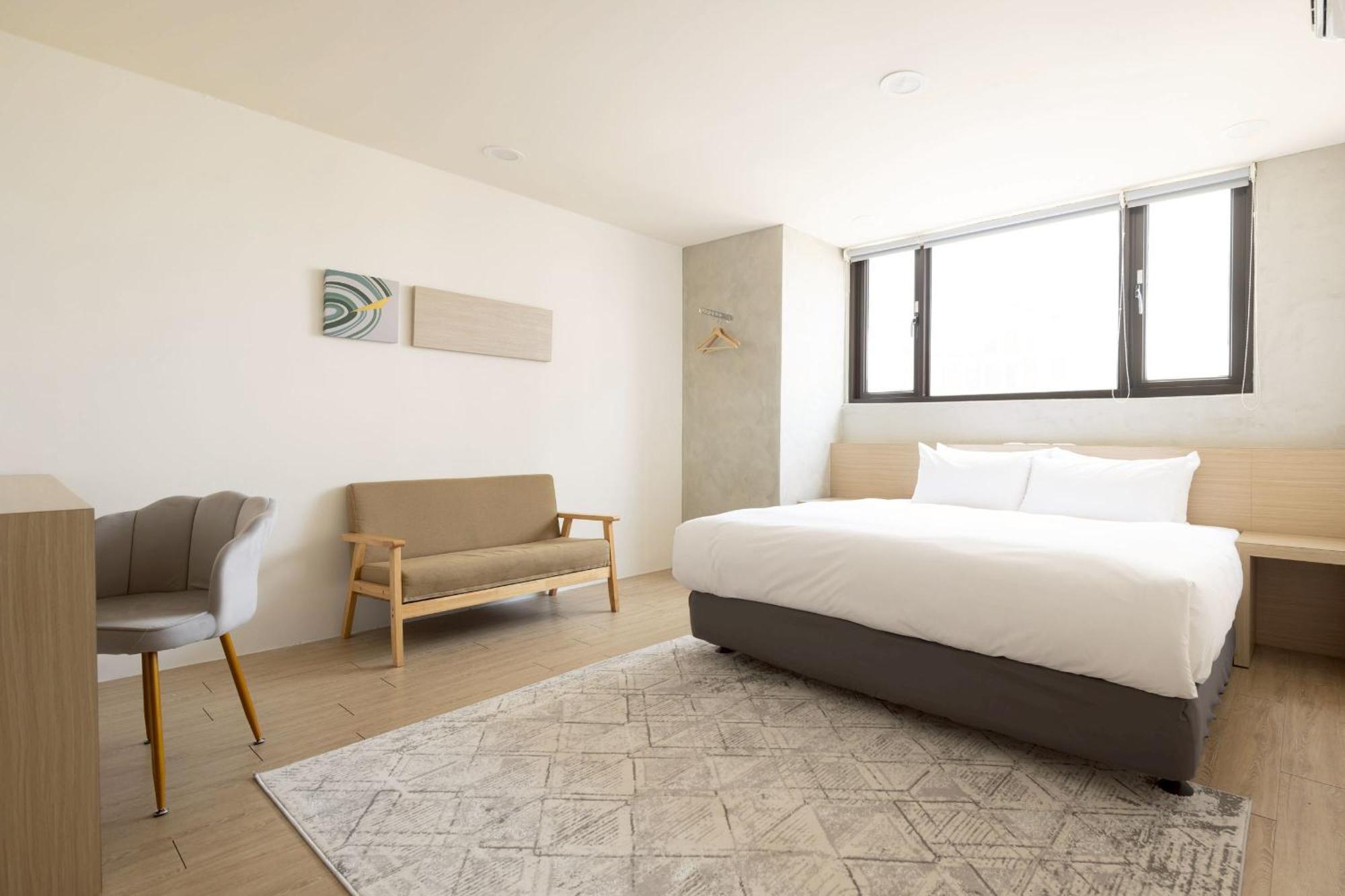 P Inn Tainan Eksteriør billede